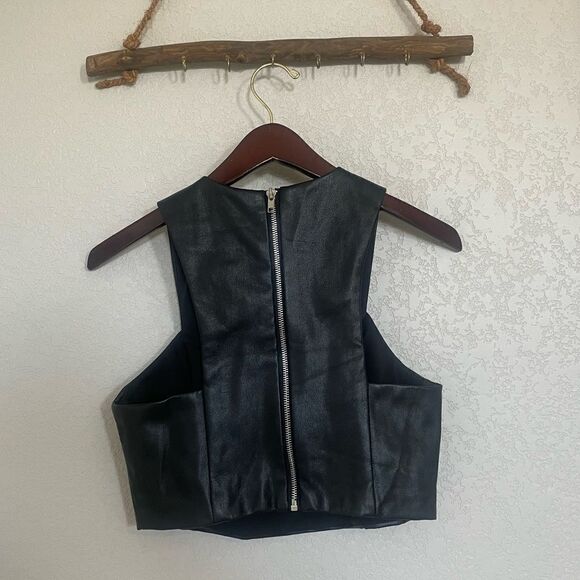 Black leather crop top - Picture 3 of 3